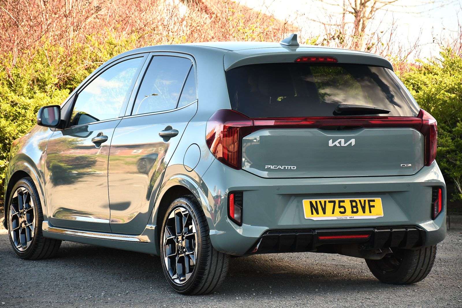A 2025 KIA PICANTO 1.0 GT-Line Hatchback 5dr Petrol Manual Euro 6 (s/s) (67 bhp) A 2025 KIA PICANTO 1.0 GT-Line Hatchback 5dr Petrol Manual Euro 6 (s/s) (67 bhp)