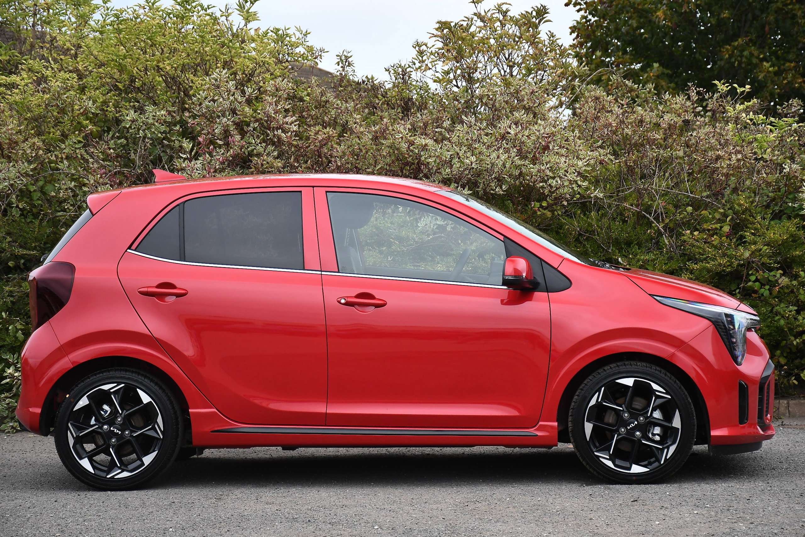 A 2026 KIA PICANTO 1.0 GT-Line Hatchback 5dr Petrol Manual Euro 6 (s/s) (67 bhp) A 2026 KIA PICANTO 1.0 GT-Line Hatchback 5dr Petrol Manual Euro 6 (s/s) (67 bhp)