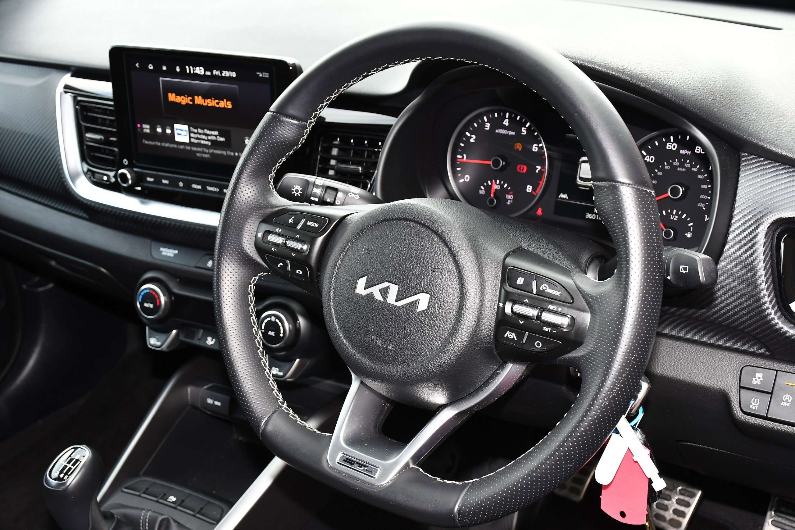 2023 KIA STONIC 2023 KIA STONIC
