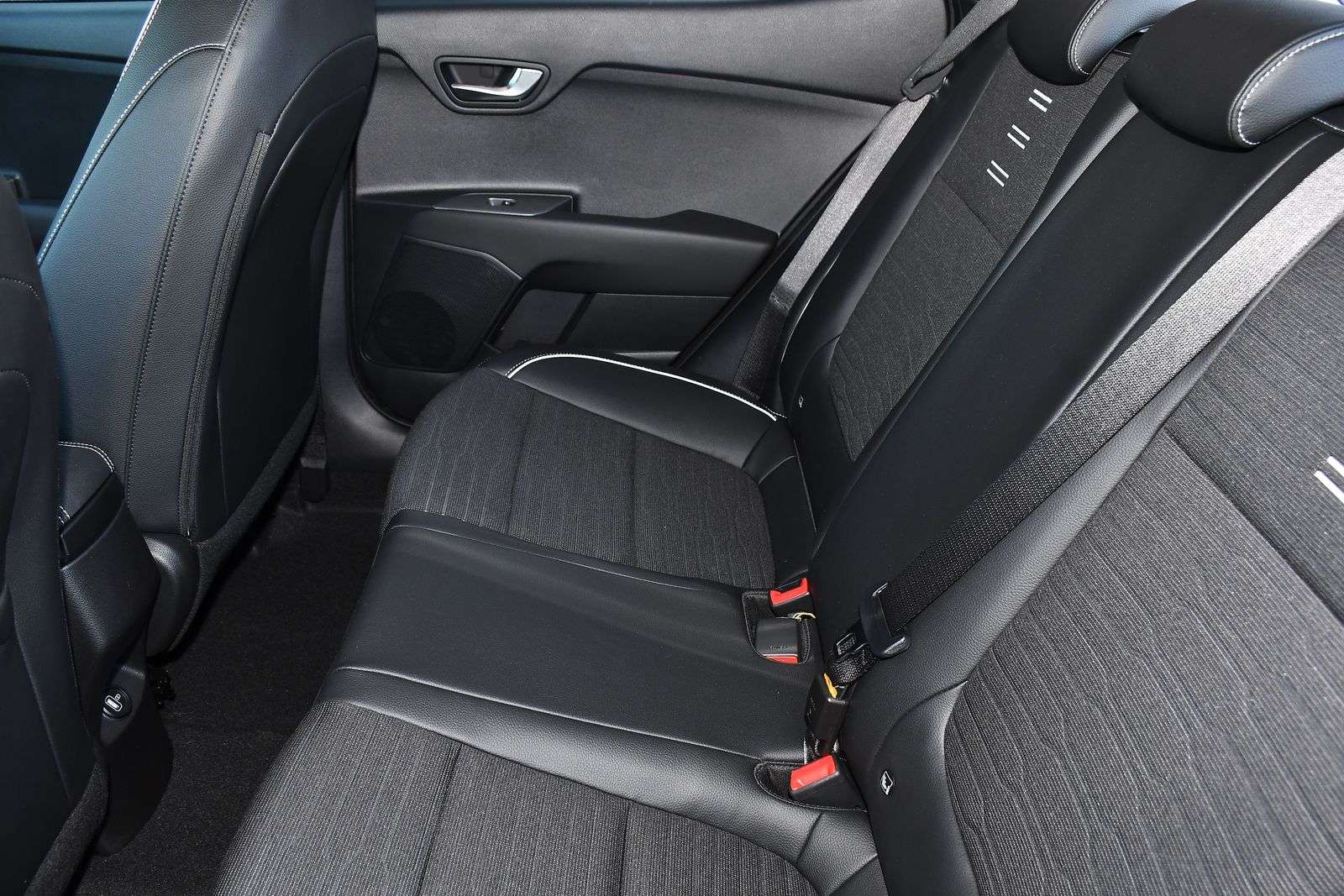 2025 KIA STONIC 2025 KIA STONIC