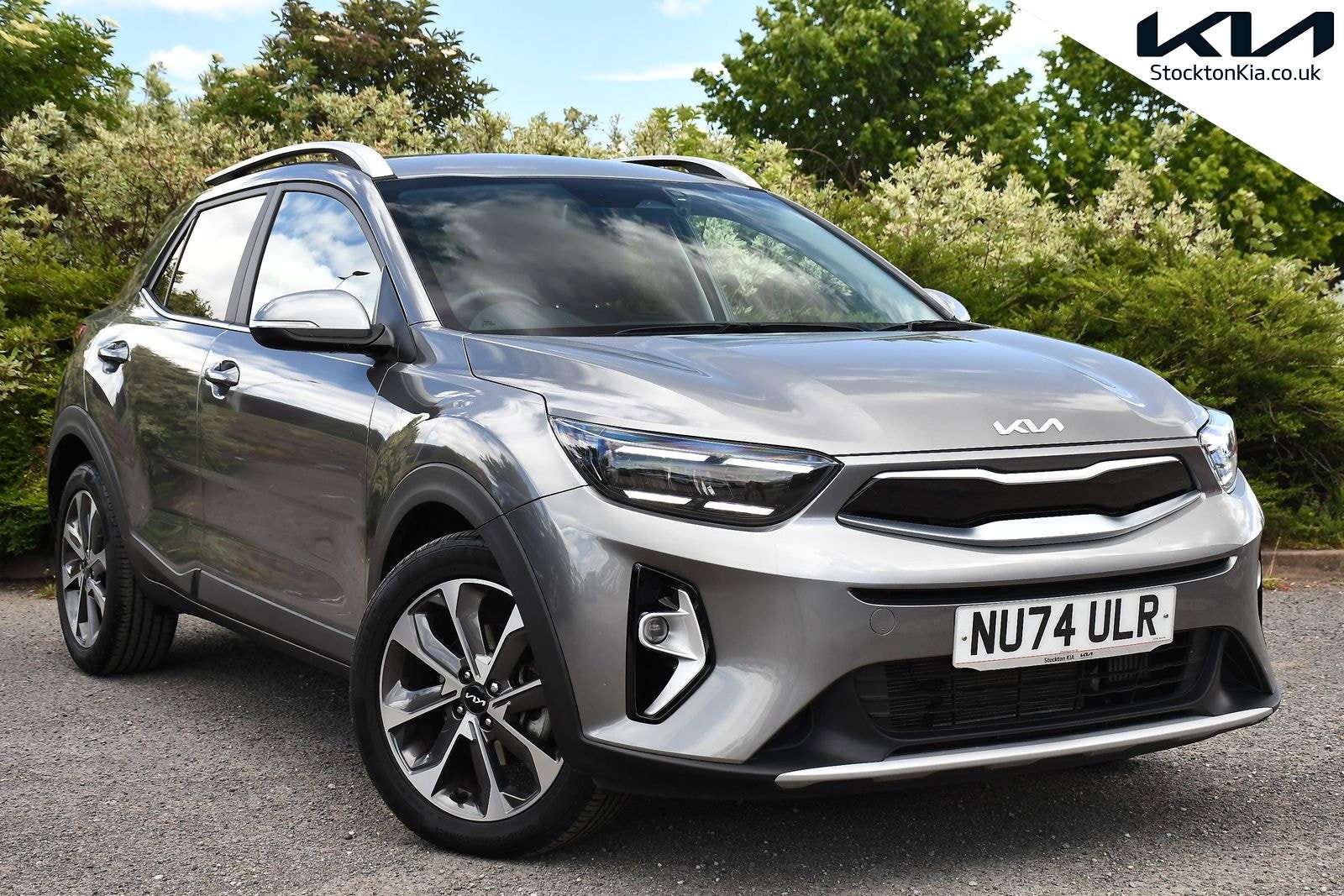 A 2024 KIA STONIC 1.0 T-GDi MHEV 3 SUV 5dr Petrol Hybrid Manual Euro 6 (s/s) (98 bhp) A 2024 KIA STONIC 1.0 T-GDi MHEV 3 SUV 5dr Petrol Hybrid Manual Euro 6 (s/s) (98 bhp)