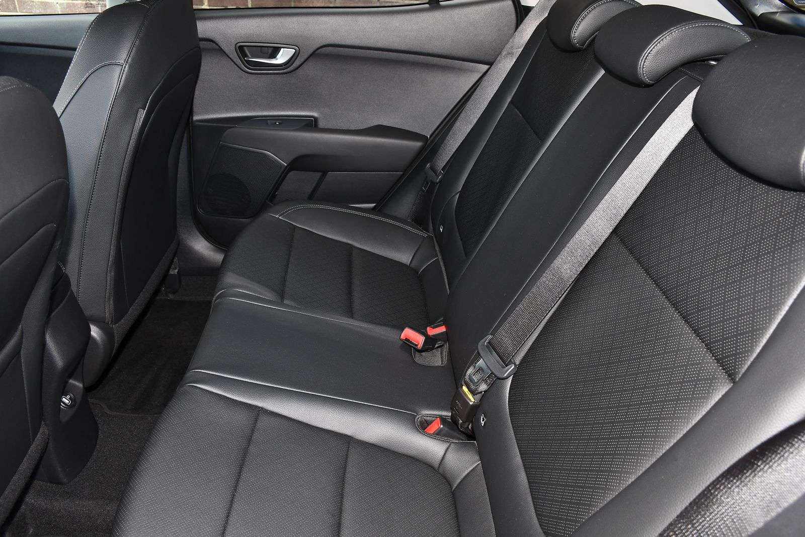 2024 KIA STONIC 2024 KIA STONIC