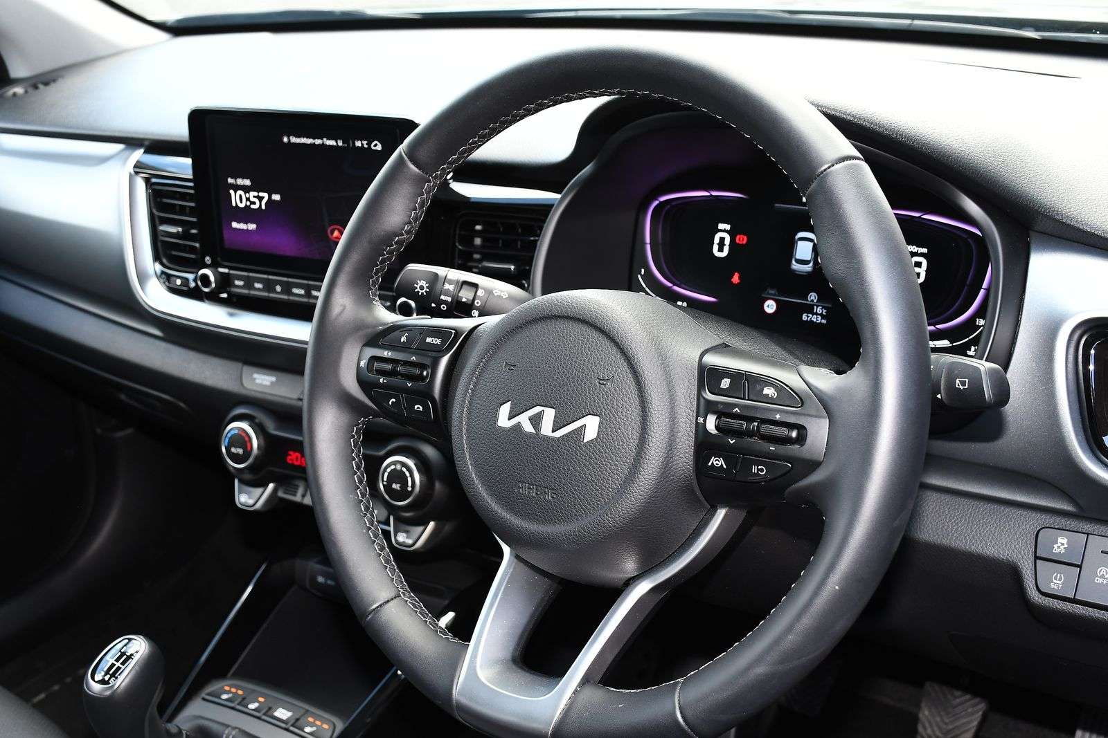 2024 KIA STONIC 2024 KIA STONIC