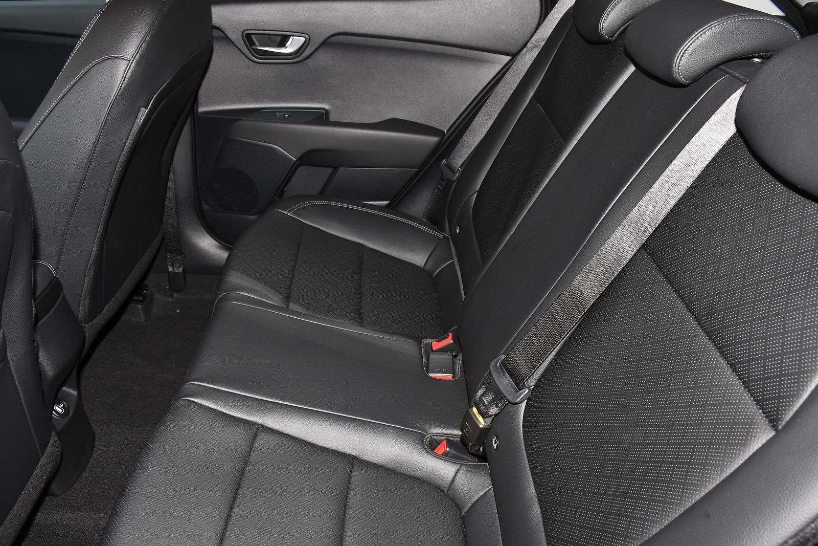 2024 KIA STONIC 2024 KIA STONIC