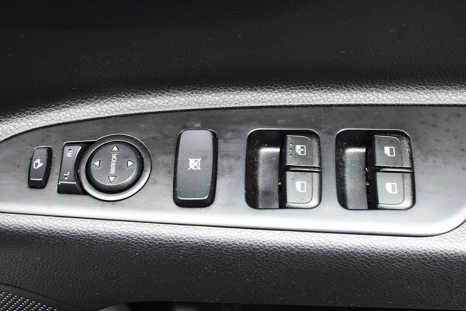 2023 KIA STONIC 2023 KIA STONIC