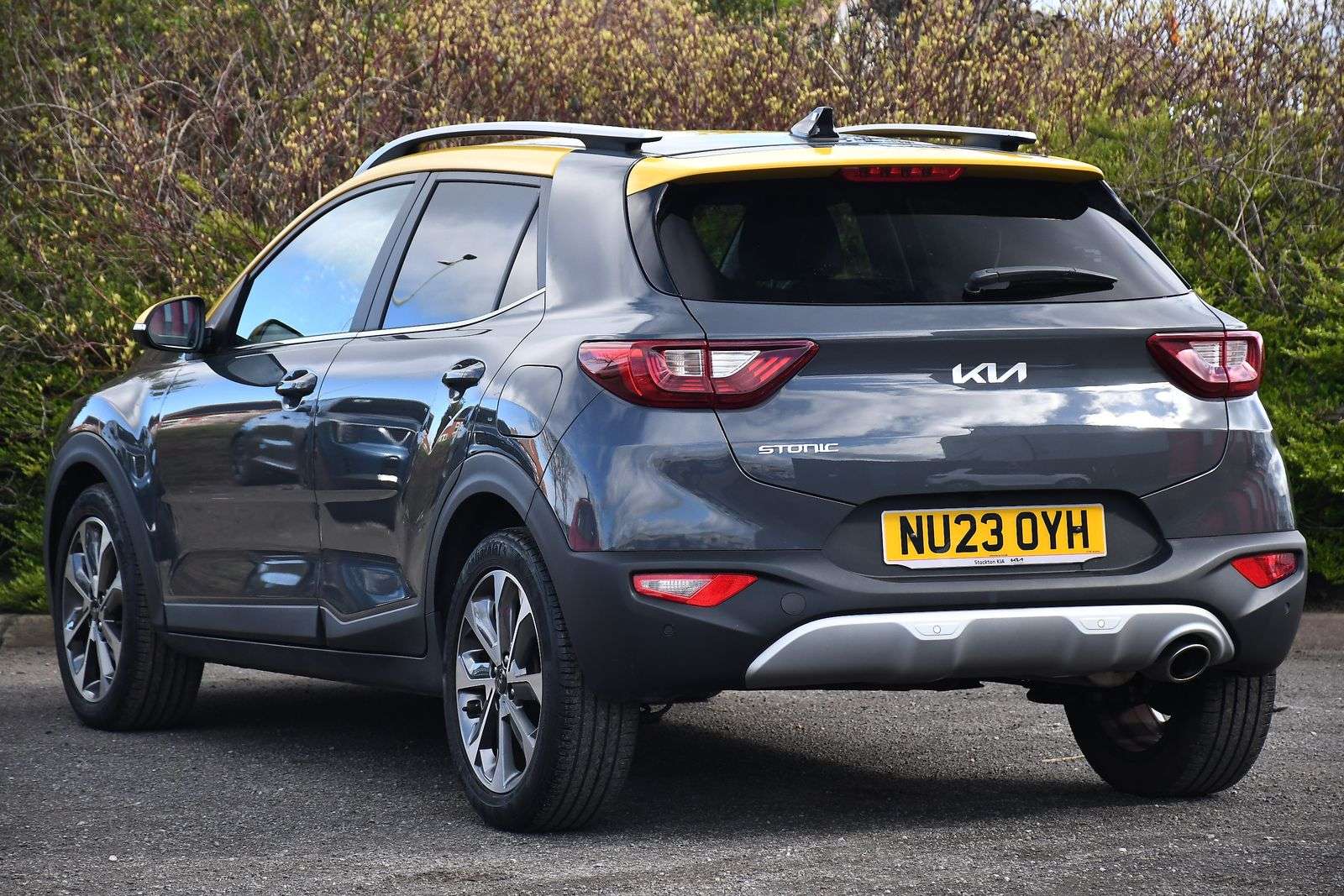 A 2023 KIA STONIC 1.0 T-GDi Quantum SUV 5dr Petrol Manual Euro 6 (s/s) (99 bhp) A 2023 KIA STONIC 1.0 T-GDi Quantum SUV 5dr Petrol Manual Euro 6 (s/s) (99 bhp)