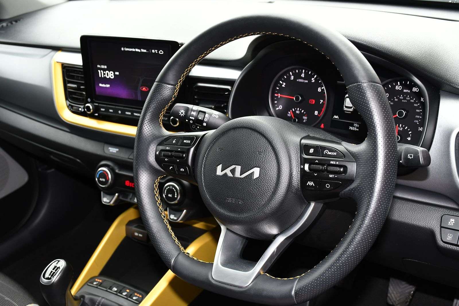 2023 KIA STONIC 2023 KIA STONIC