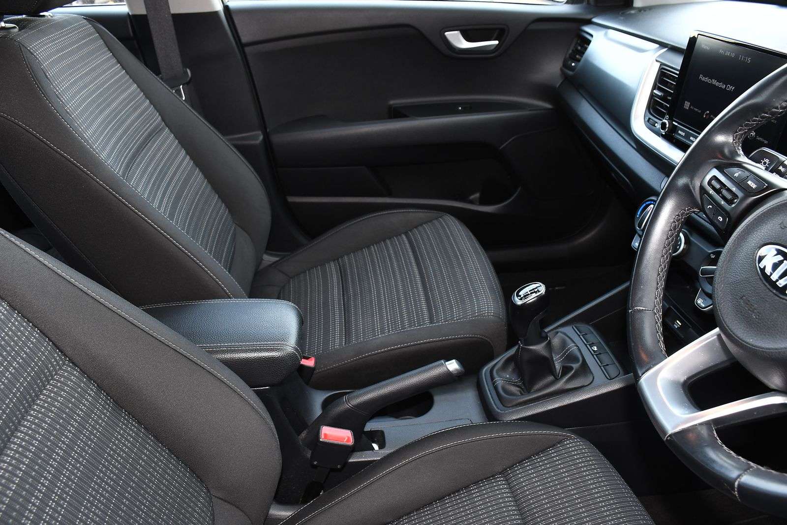 2021 KIA STONIC 2021 KIA STONIC