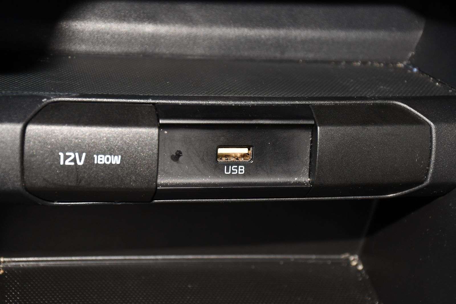 2021 KIA STONIC 2021 KIA STONIC