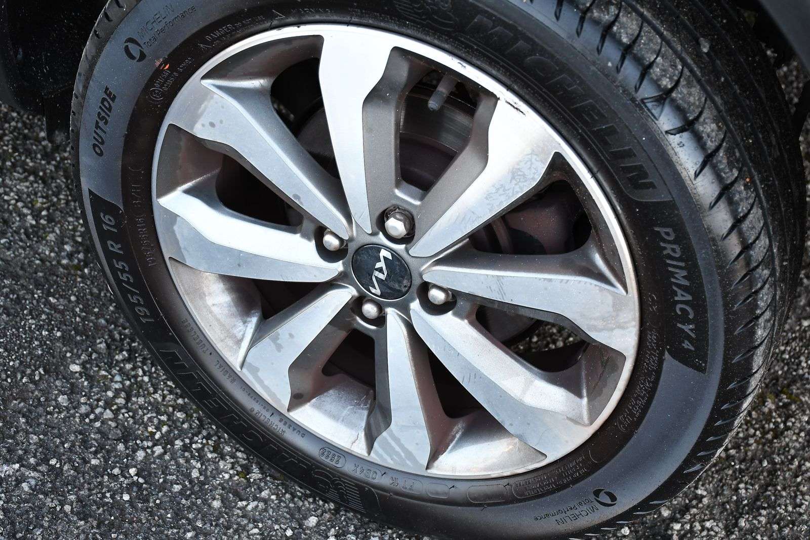 2023 KIA STONIC 2023 KIA STONIC