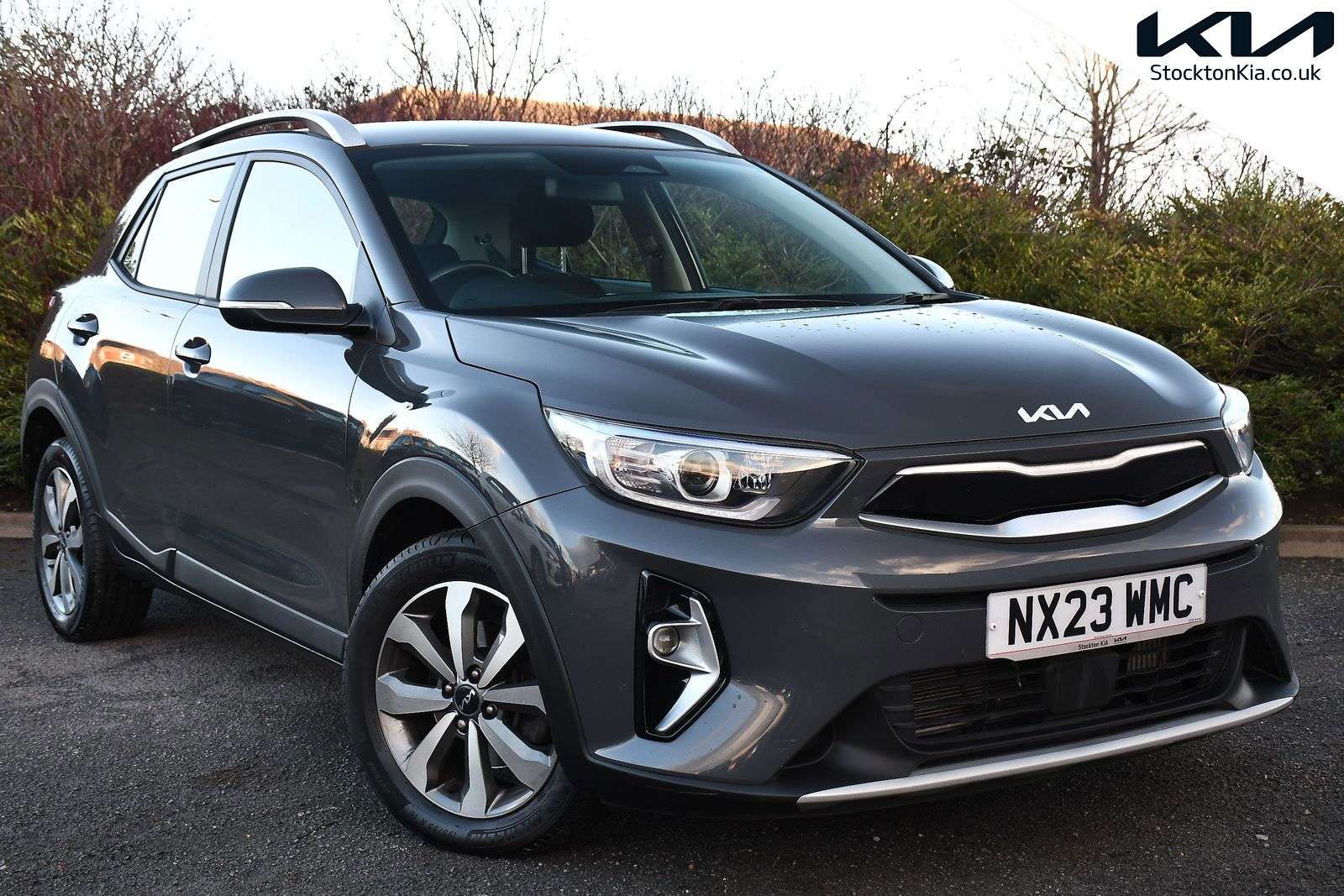 A 2023 KIA STONIC 1.0 T-GDi 2 SUV 5dr Petrol Manual Euro 6 (s/s) (99 bhp) A 2023 KIA STONIC 1.0 T-GDi 2 SUV 5dr Petrol Manual Euro 6 (s/s) (99 bhp)