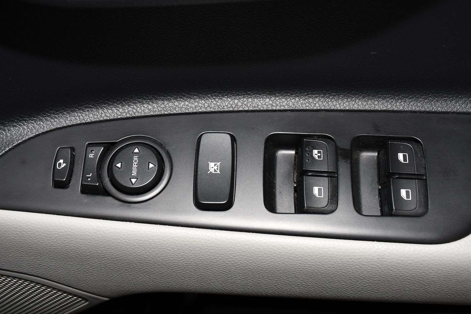 2023 KIA STONIC 2023 KIA STONIC