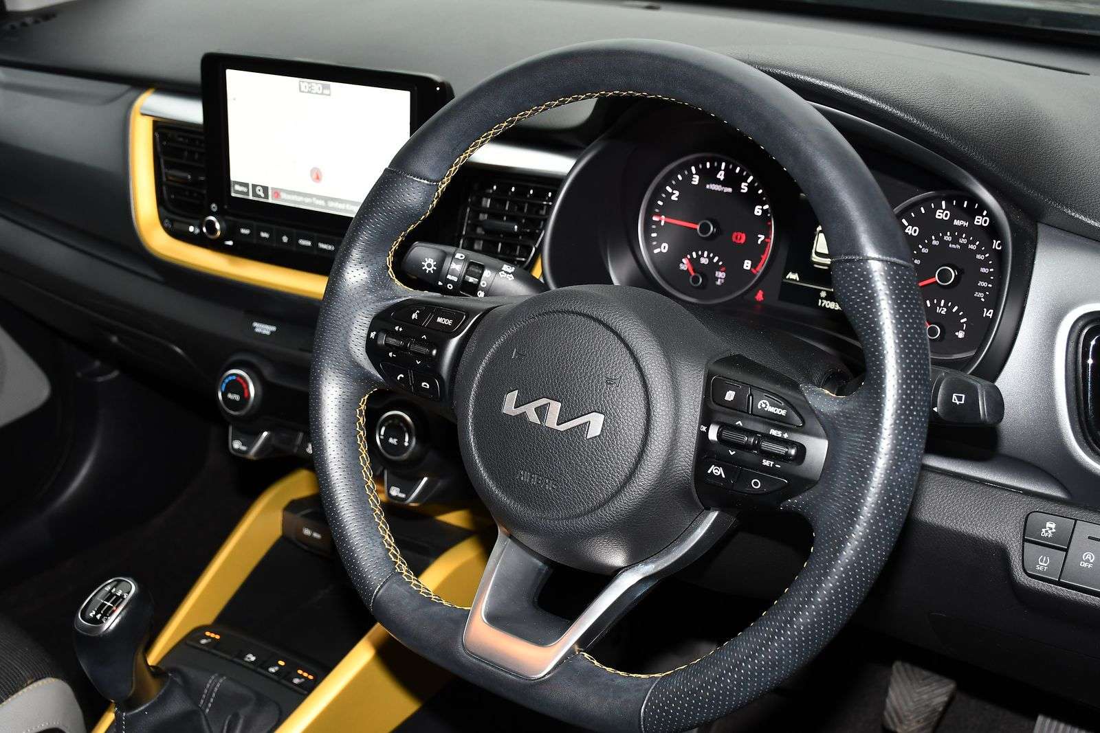 2023 KIA STONIC 2023 KIA STONIC