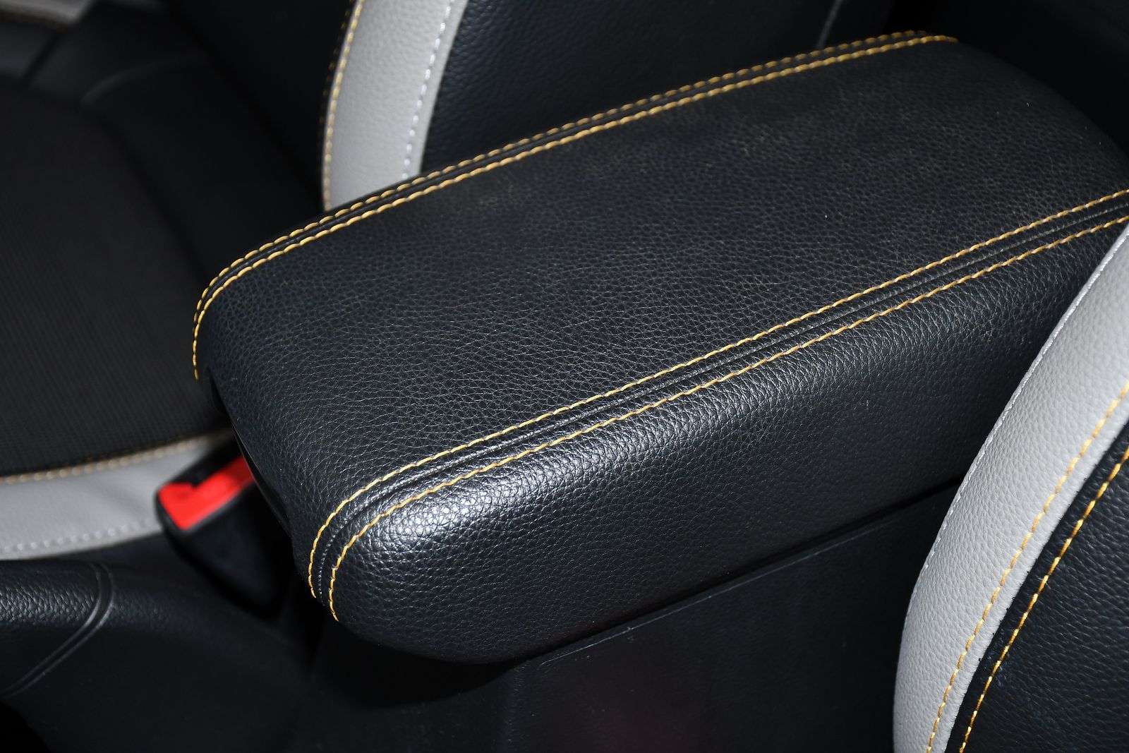 2023 KIA STONIC 2023 KIA STONIC