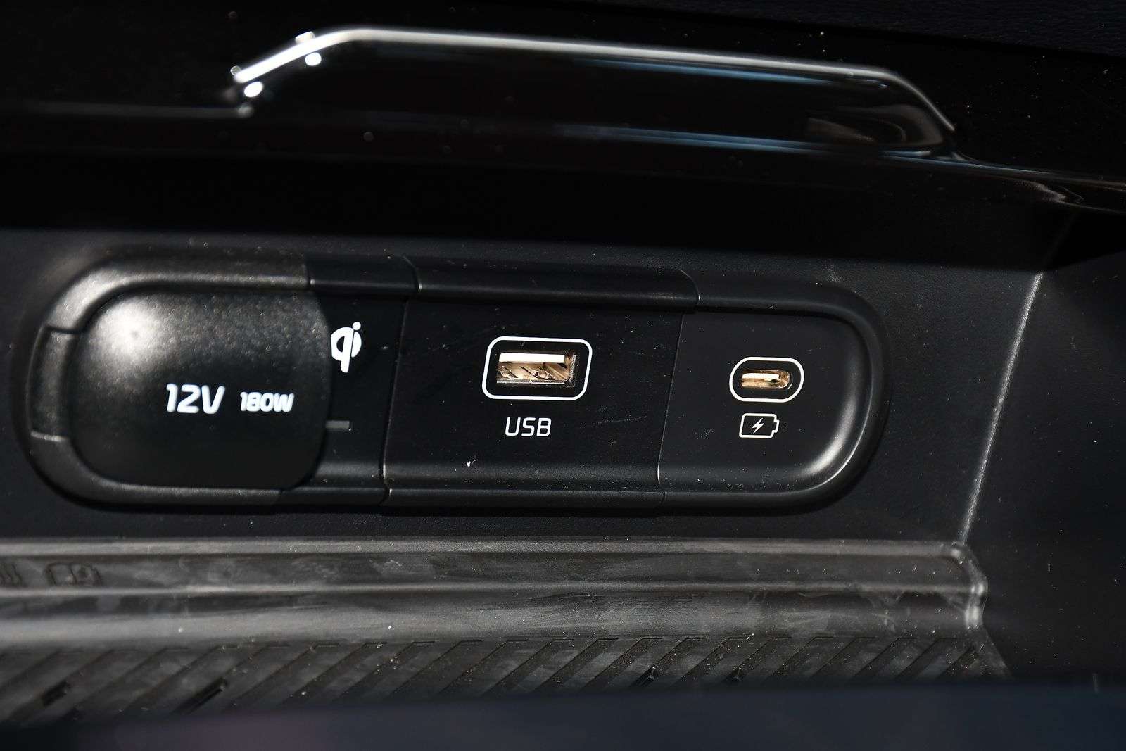 2023 KIA SPORTAGE 2023 KIA SPORTAGE