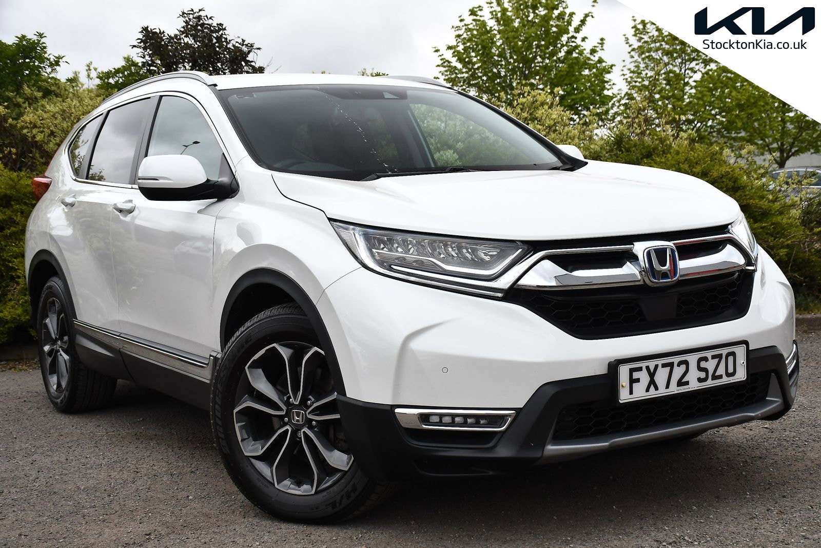A 2023 HONDA CR-V 2.0 h i-MMD SR SUV 5dr Petrol Hybrid eCVT 4WD Euro 6 (s/s) (184 ps) A 2023 HONDA CR-V 2.0 h i-MMD SR SUV 5dr Petrol Hybrid eCVT 4WD Euro 6 (s/s) (184 ps)