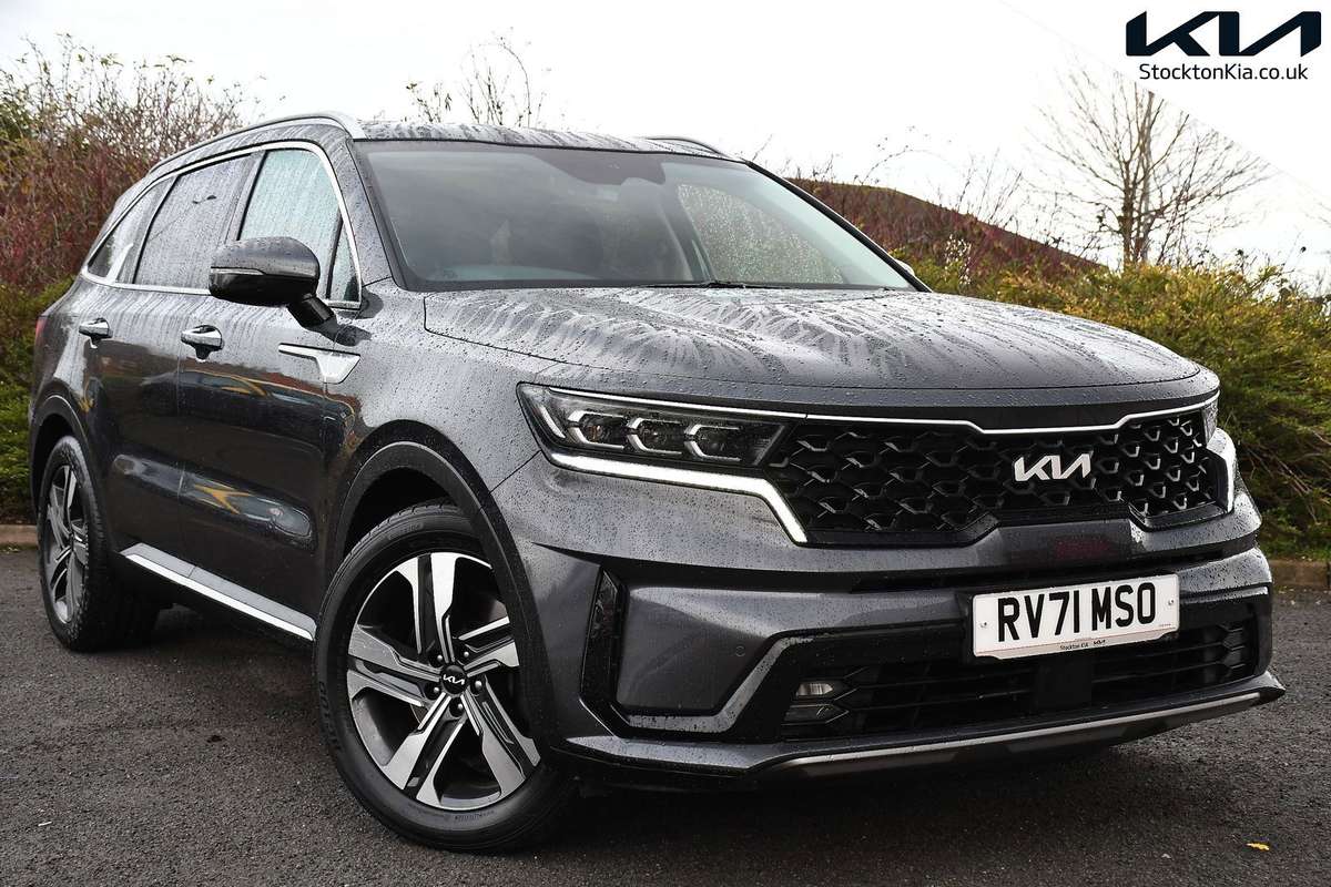 Check out this Kia Sorento 2021 Diesel Automatic