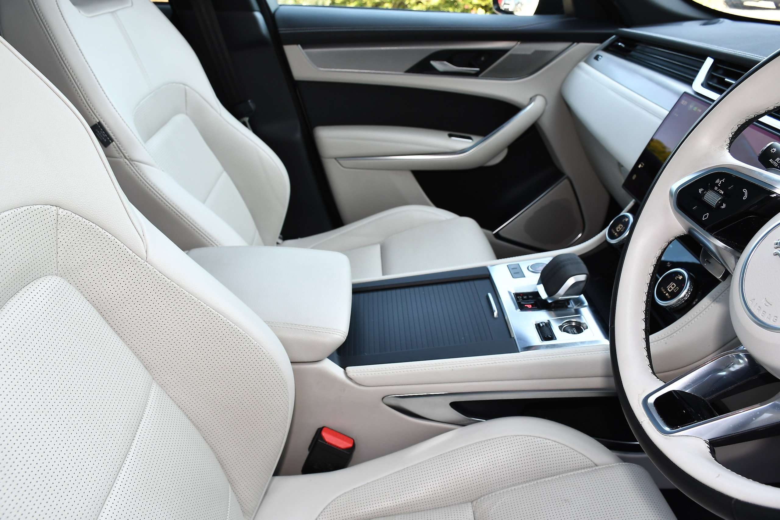 2023 JAGUAR F-PACE 2023 JAGUAR F-PACE