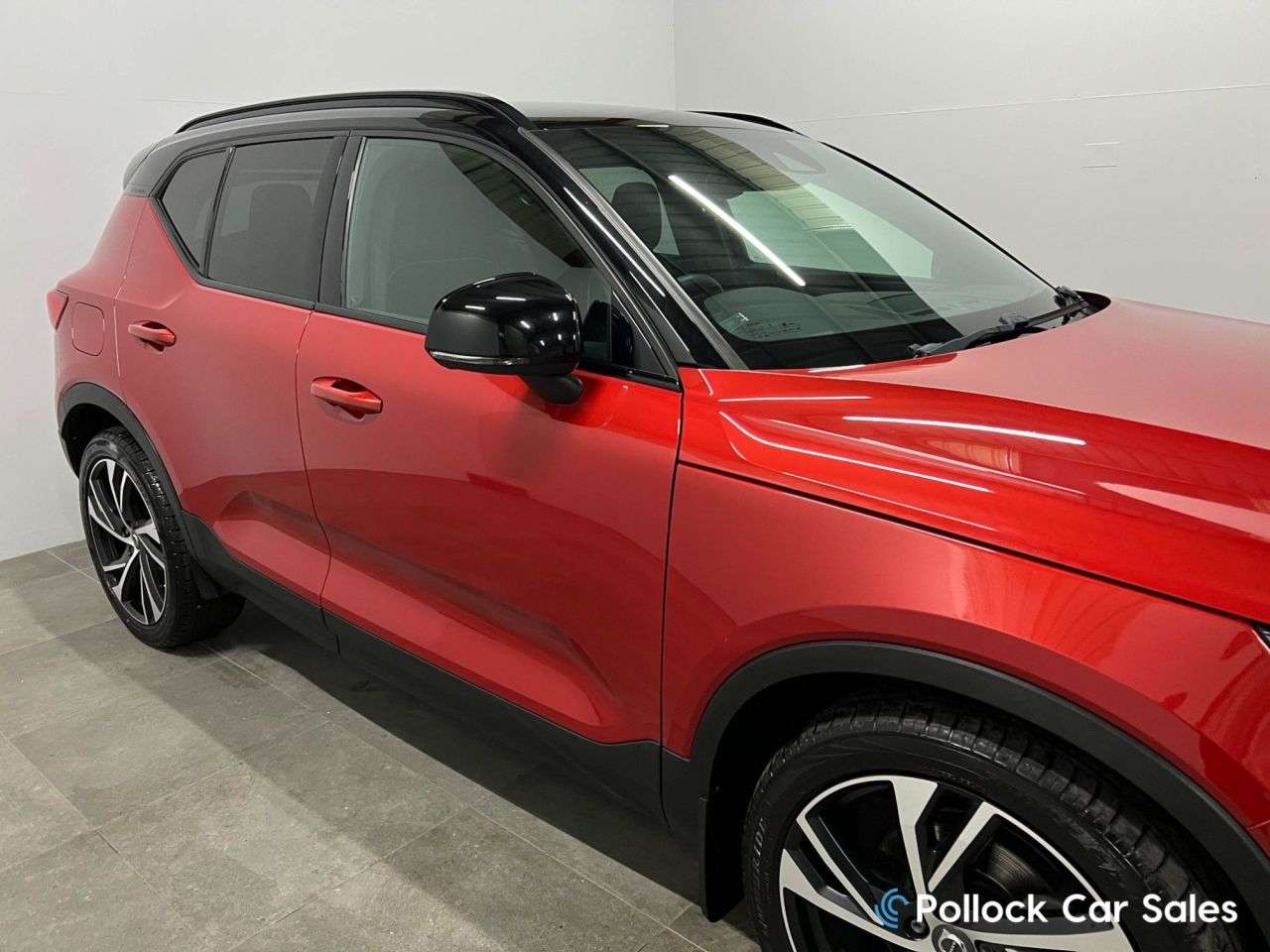 2019 VOLVO XC40 2019 VOLVO XC40