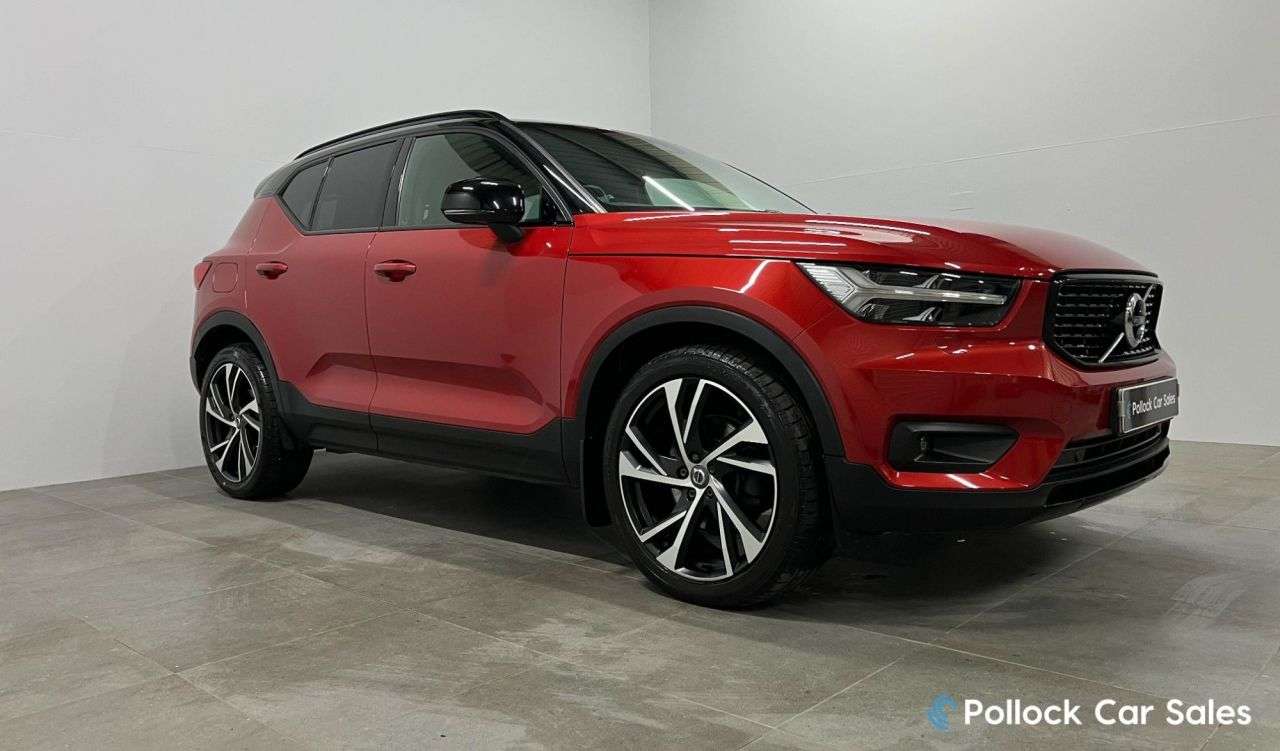 2019 VOLVO XC40 2019 VOLVO XC40