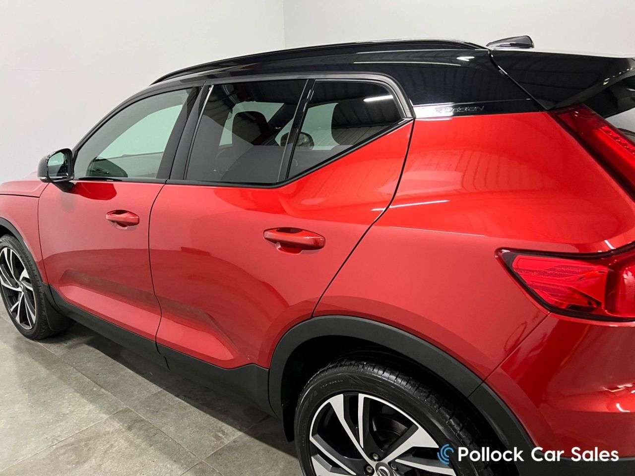 2019 VOLVO XC40 2019 VOLVO XC40