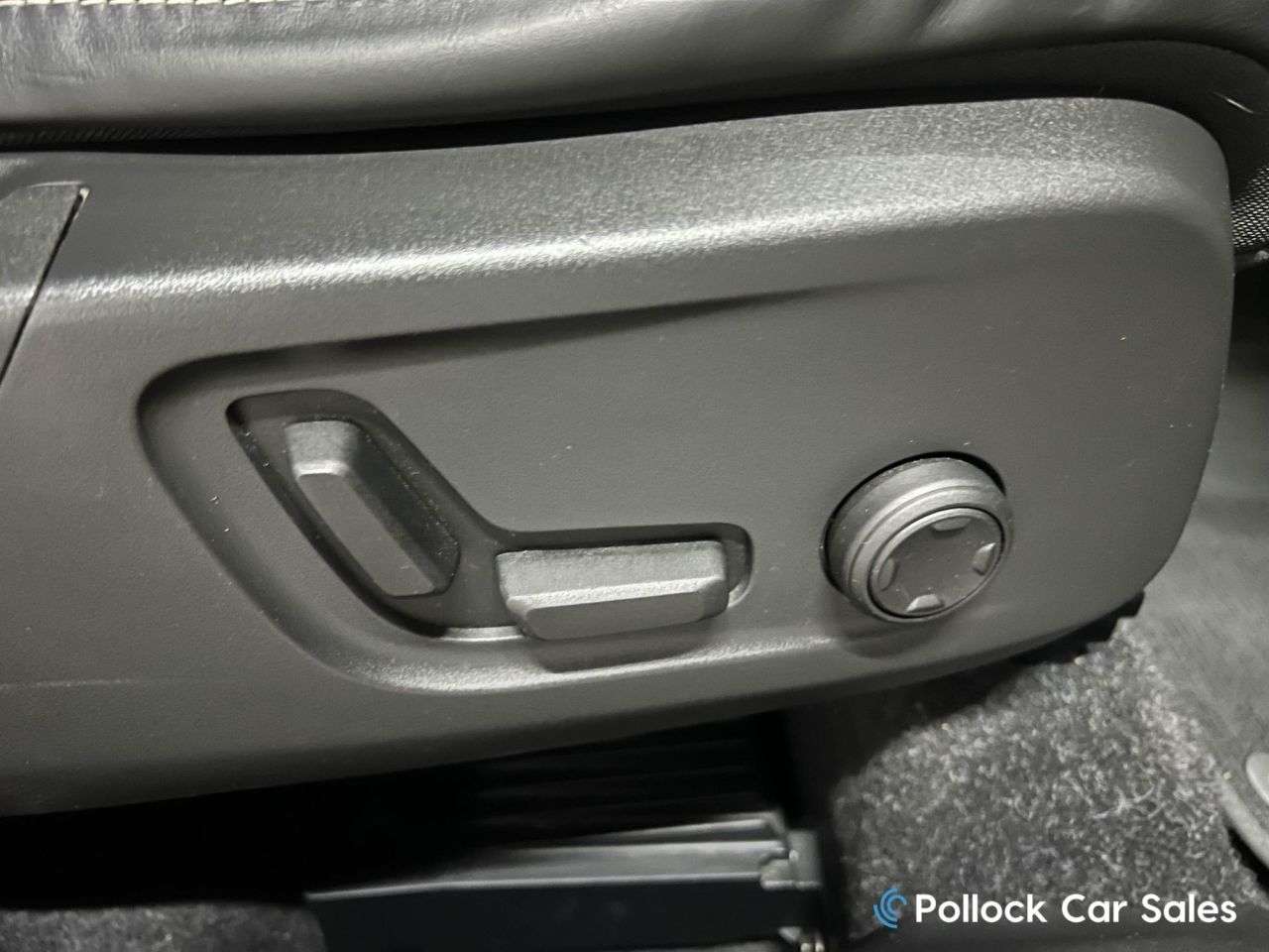 2019 VOLVO XC40 2019 VOLVO XC40