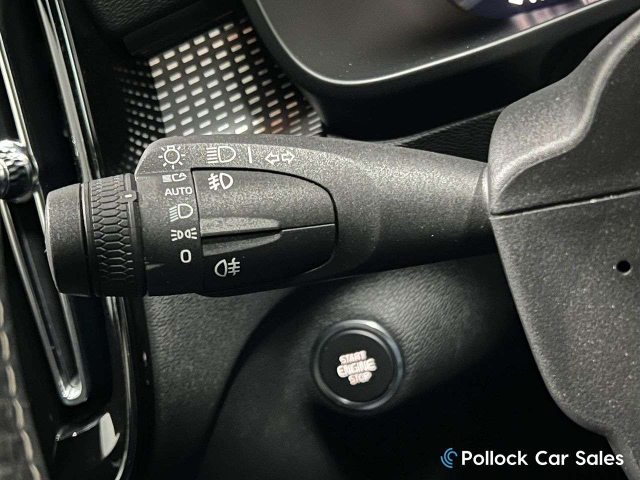 2019 VOLVO XC40 2019 VOLVO XC40