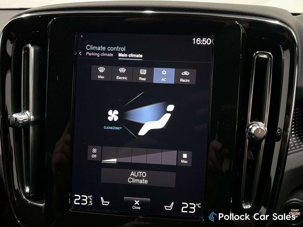 2019 VOLVO XC40 2019 VOLVO XC40