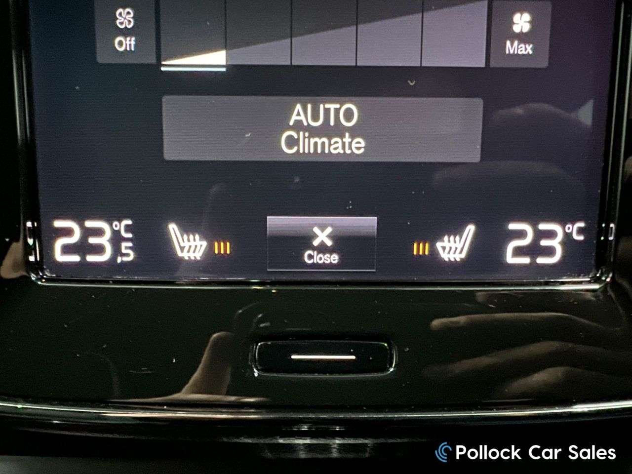 2019 VOLVO XC40 2019 VOLVO XC40