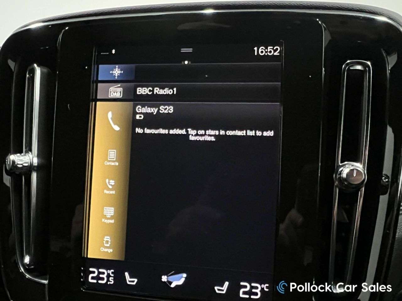 2019 VOLVO XC40 2019 VOLVO XC40