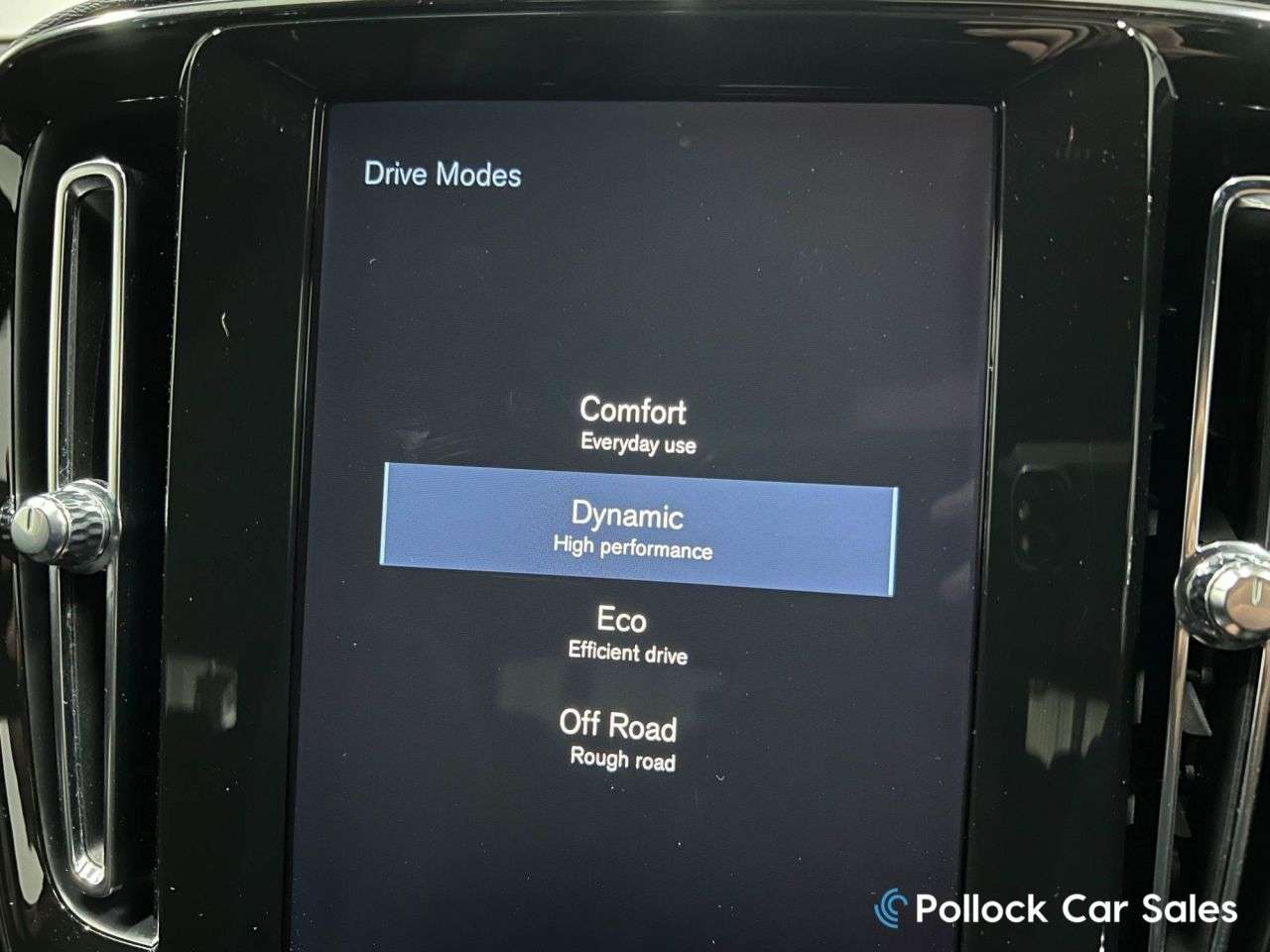 2019 VOLVO XC40 2019 VOLVO XC40