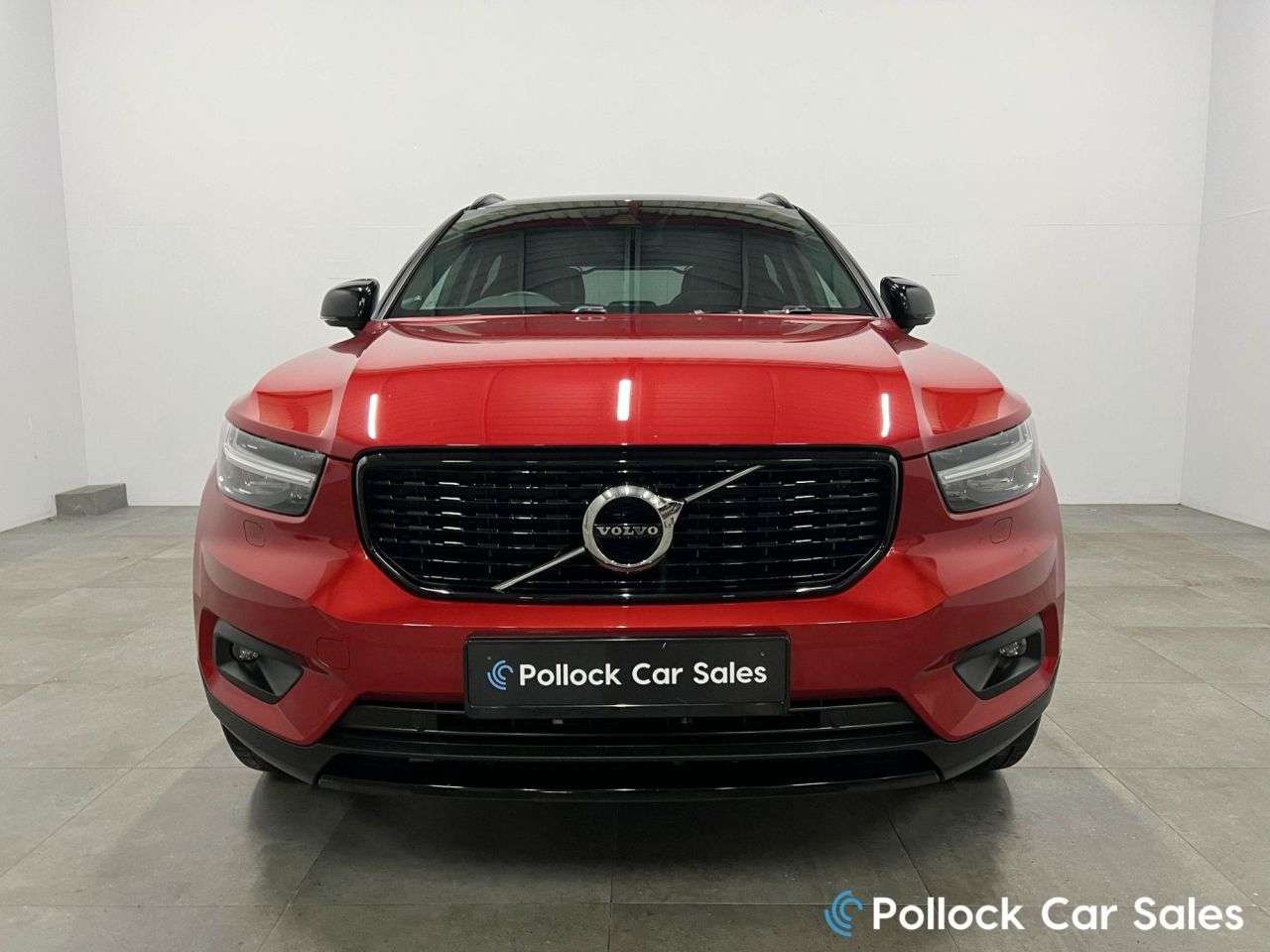 2019 VOLVO XC40 2019 VOLVO XC40