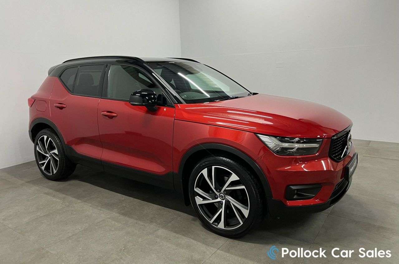 2019 VOLVO XC40 2019 VOLVO XC40