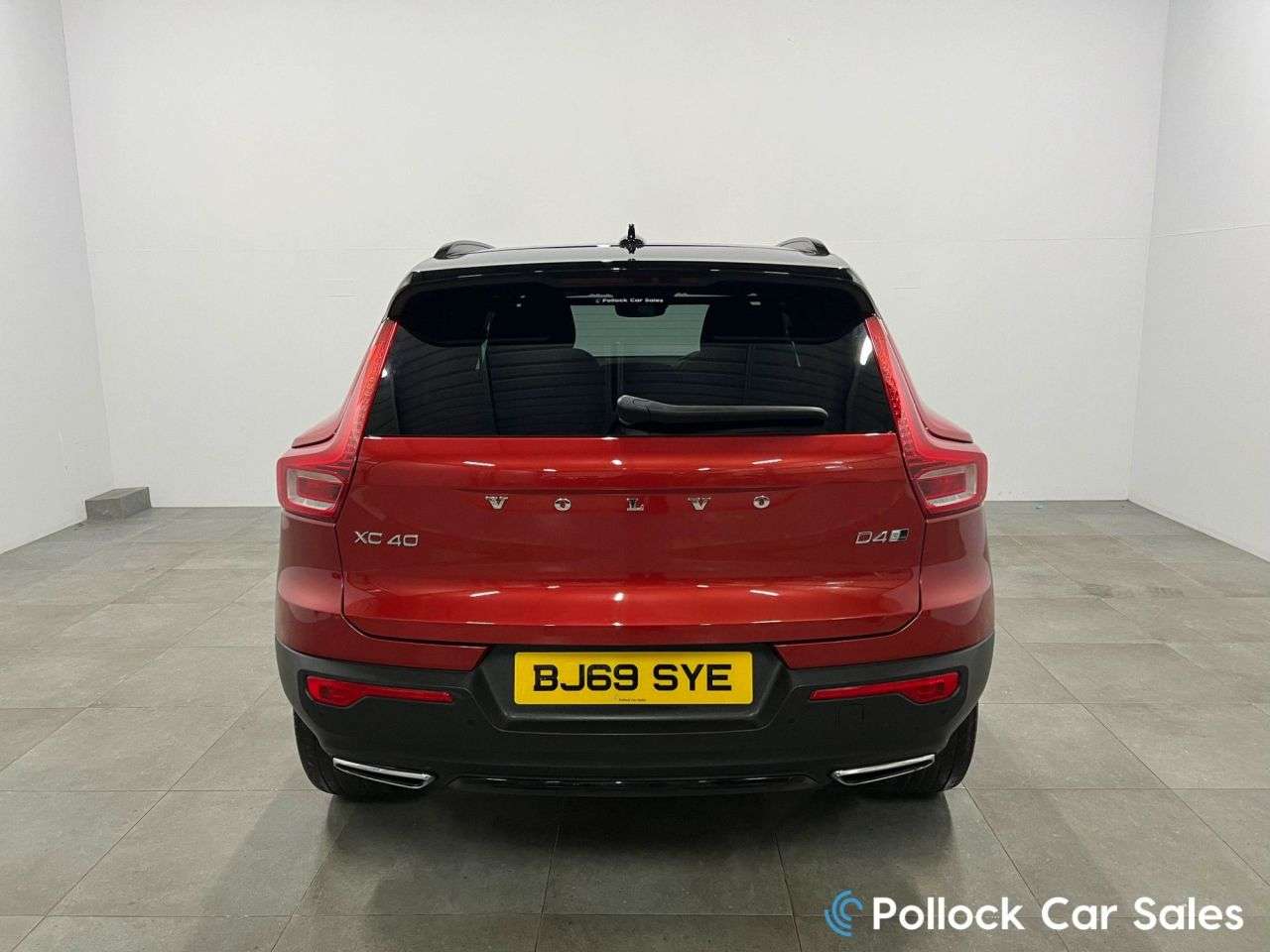 2019 VOLVO XC40 2019 VOLVO XC40