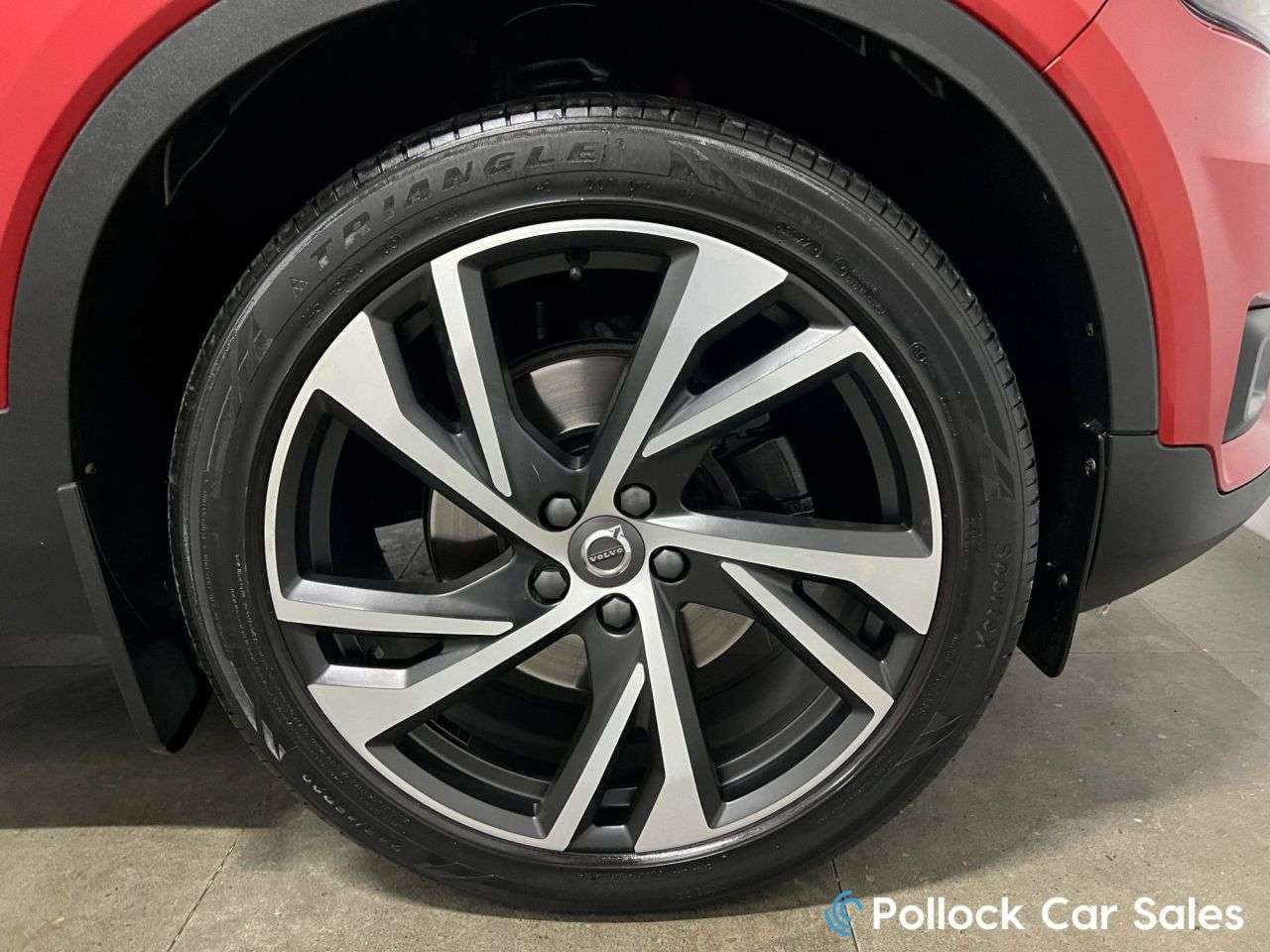 2019 VOLVO XC40 2019 VOLVO XC40