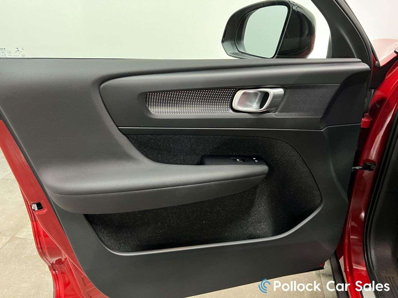 2019 VOLVO XC40 2019 VOLVO XC40