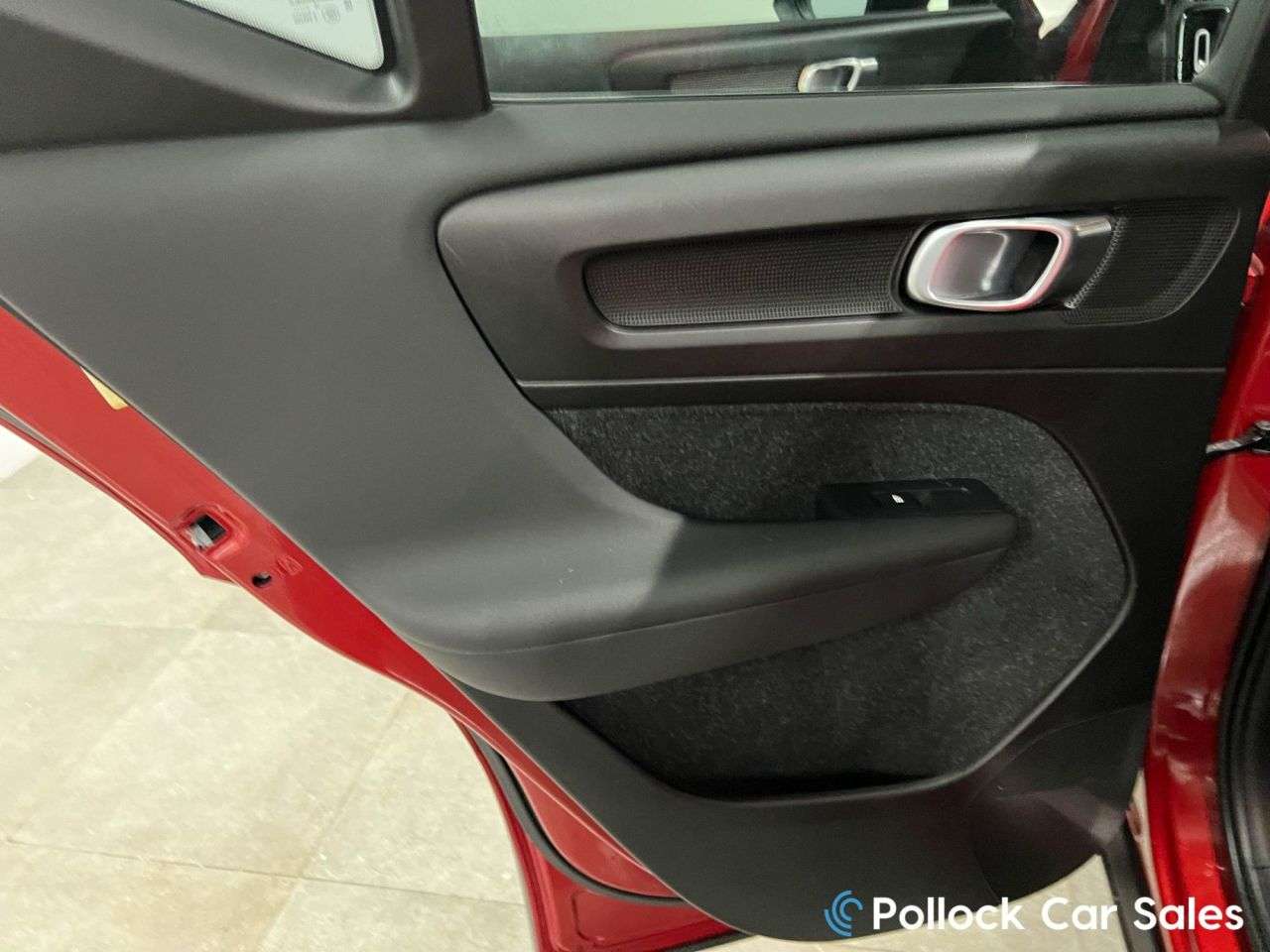 2019 VOLVO XC40 2019 VOLVO XC40