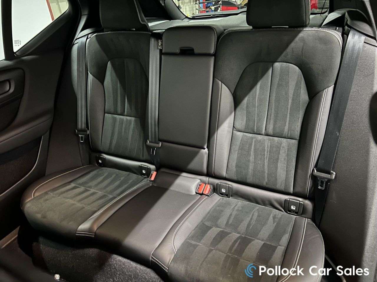 2019 VOLVO XC40 2019 VOLVO XC40