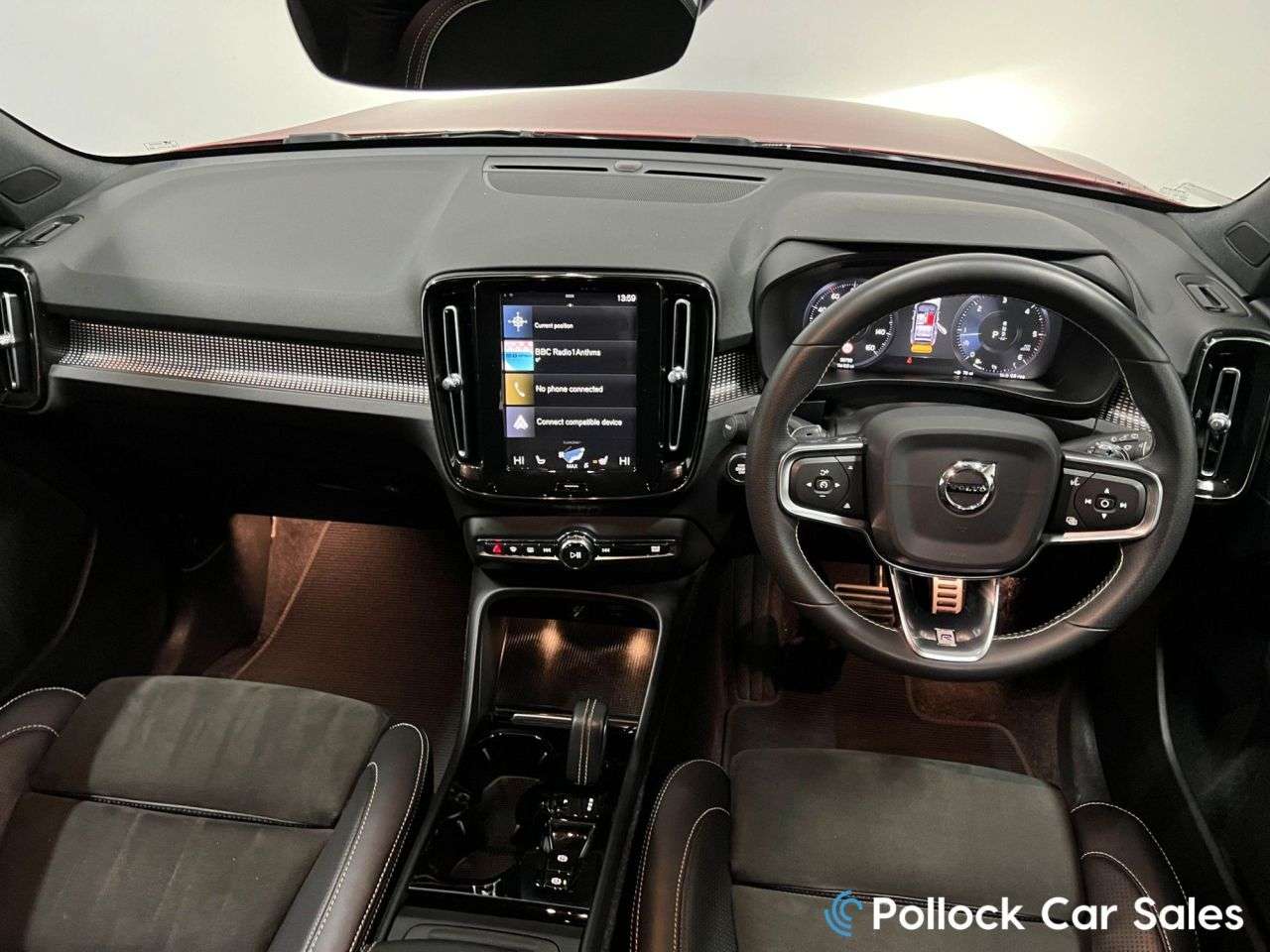 2019 VOLVO XC40 2019 VOLVO XC40