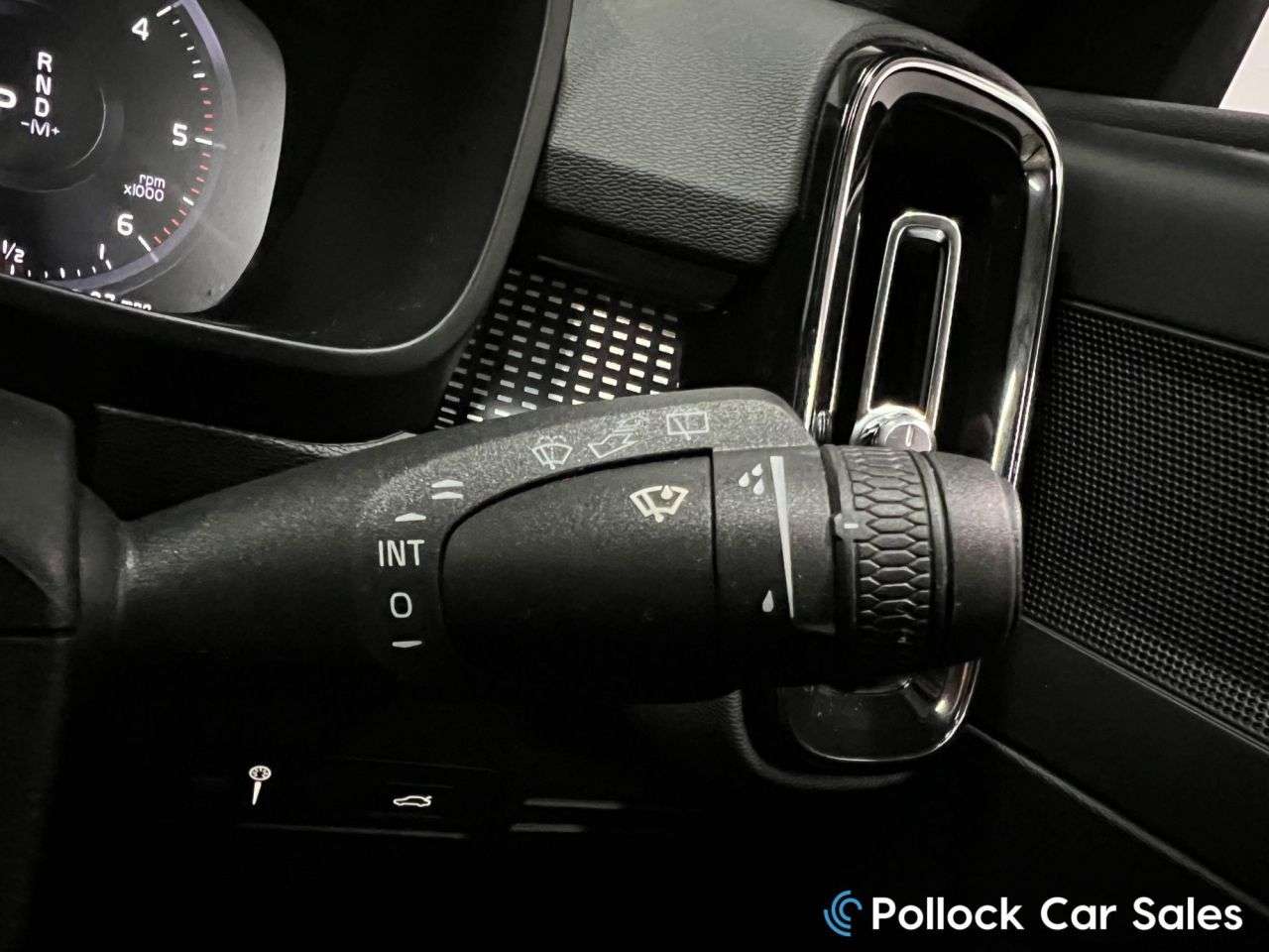 2019 VOLVO XC40 2019 VOLVO XC40