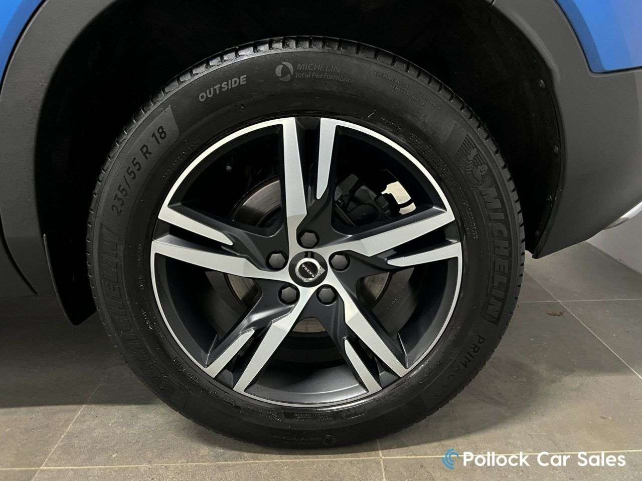 2019 VOLVO XC40 2019 VOLVO XC40