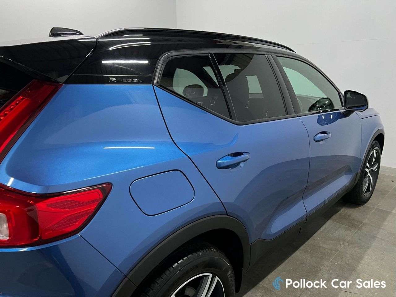 2019 VOLVO XC40 2019 VOLVO XC40