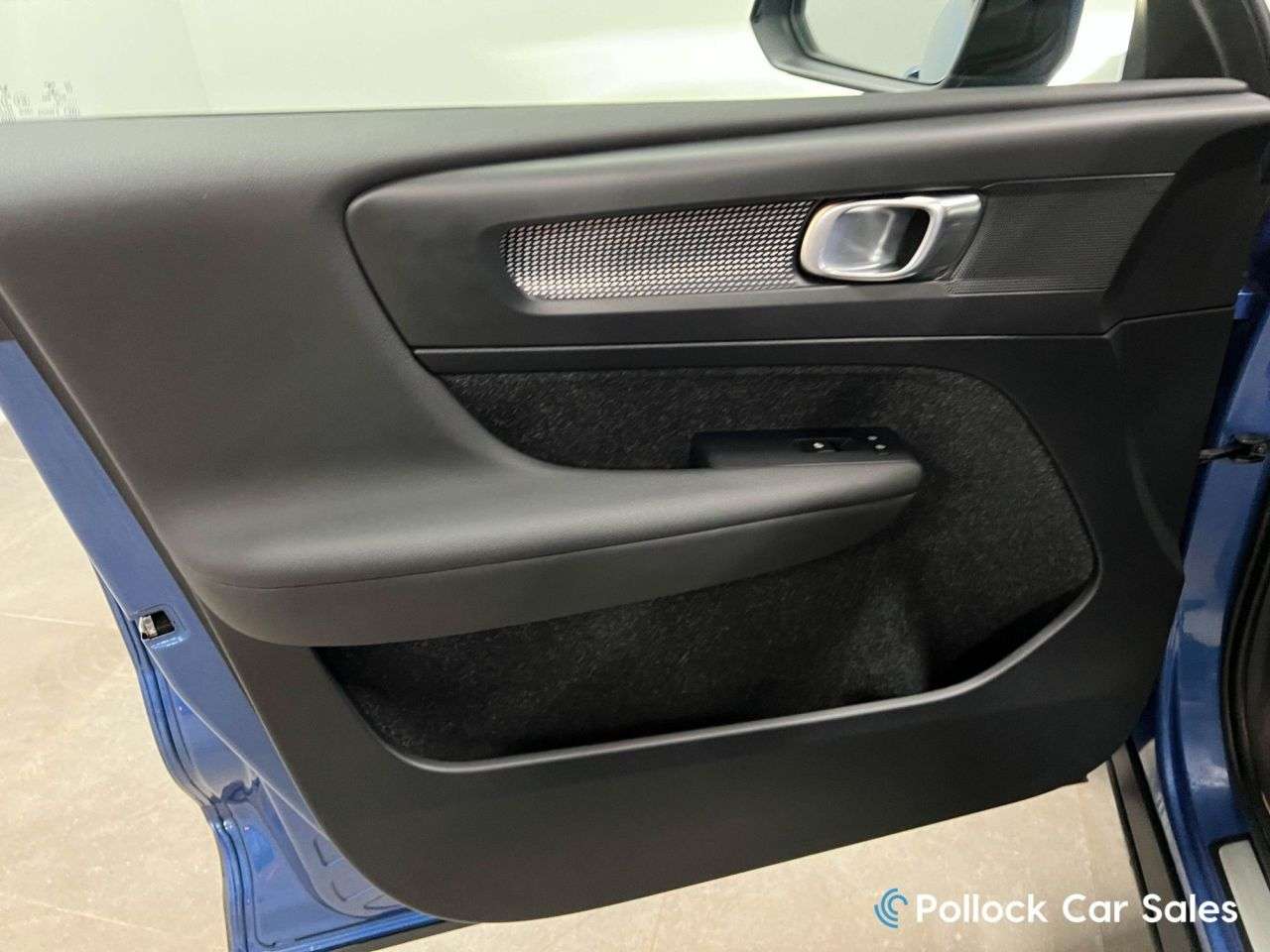 2019 VOLVO XC40 2019 VOLVO XC40