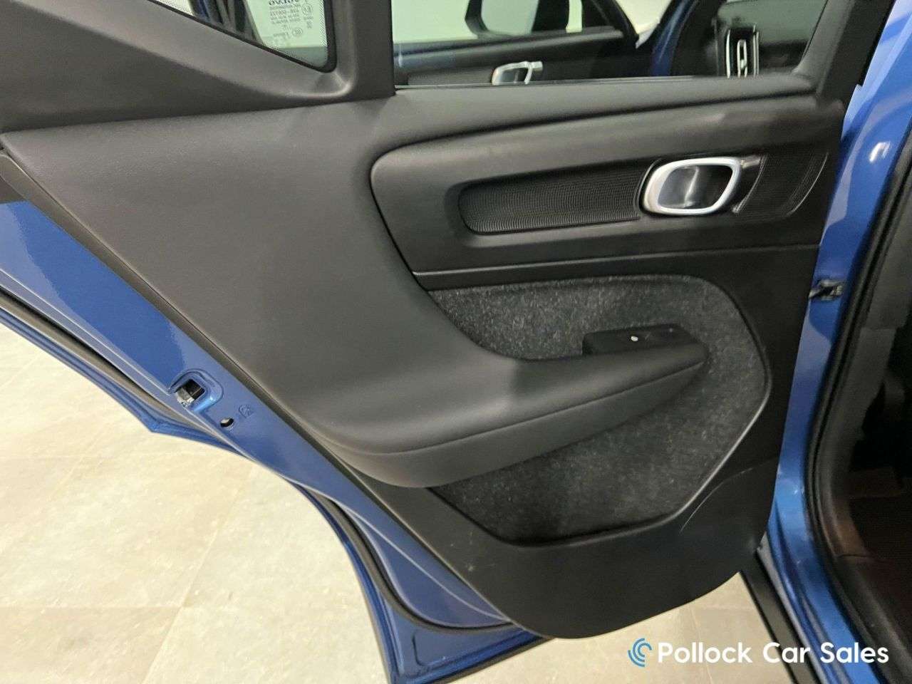 2019 VOLVO XC40 2019 VOLVO XC40