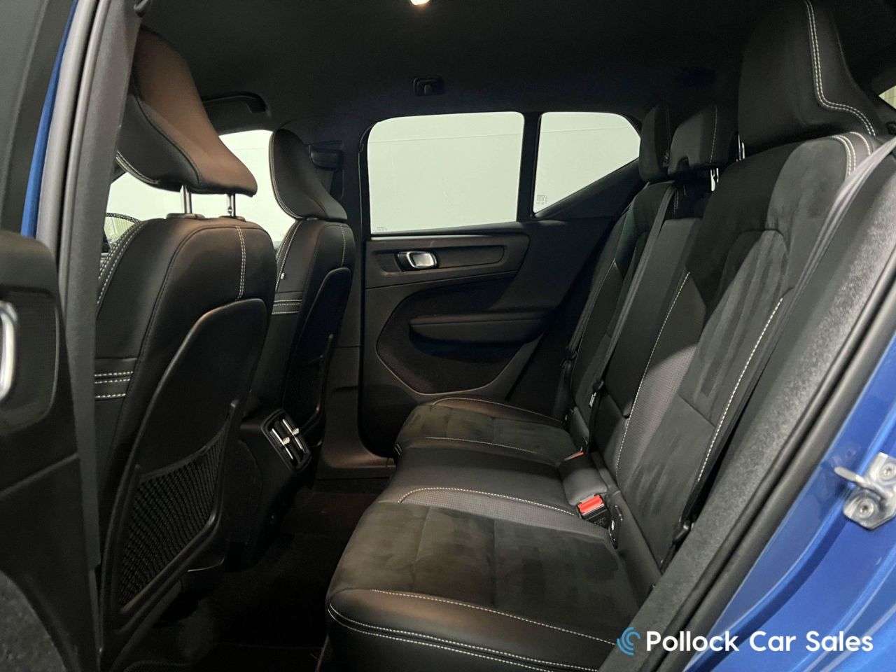 2019 VOLVO XC40 2019 VOLVO XC40