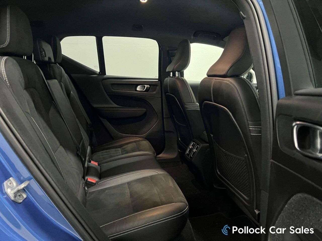 2019 VOLVO XC40 2019 VOLVO XC40