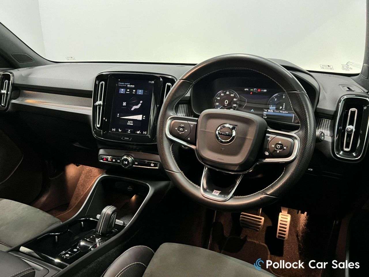 2019 VOLVO XC40 2019 VOLVO XC40