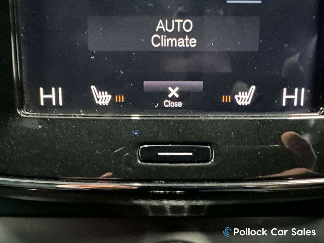 2019 VOLVO XC40 2019 VOLVO XC40