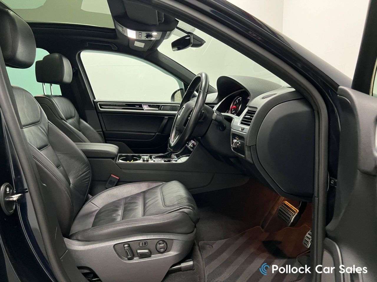 2017 VOLKSWAGEN TOUAREG 2017 VOLKSWAGEN TOUAREG