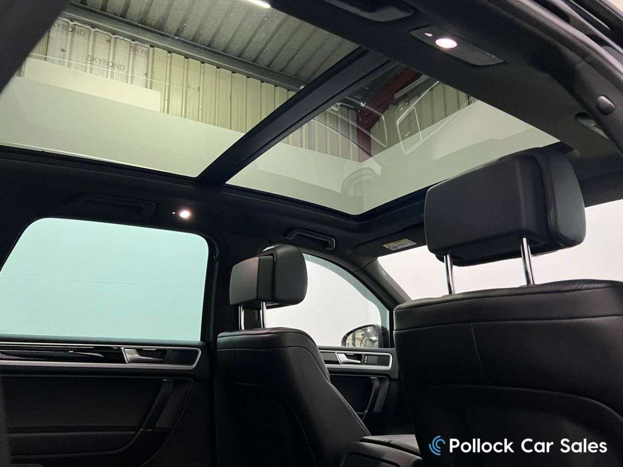 2017 VOLKSWAGEN TOUAREG 2017 VOLKSWAGEN TOUAREG